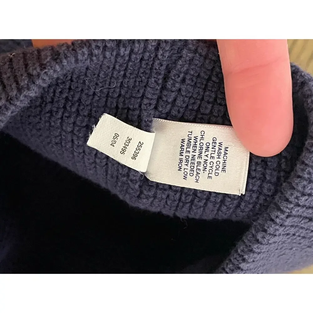 Gap one size beanie with crane logo